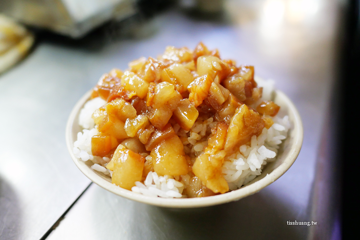 今大魯肉飯｜三重人在地人最推薦的滷肉飯｜滿滿一碗滷肉才$30元