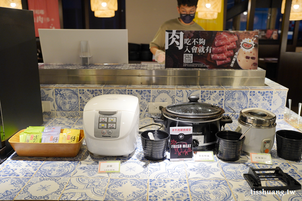 樂多多集團火鍋第一品牌肉多多降肉北車美食｜火鍋外帶餐49折超殺價$999｜肉多多火鍋重慶南店