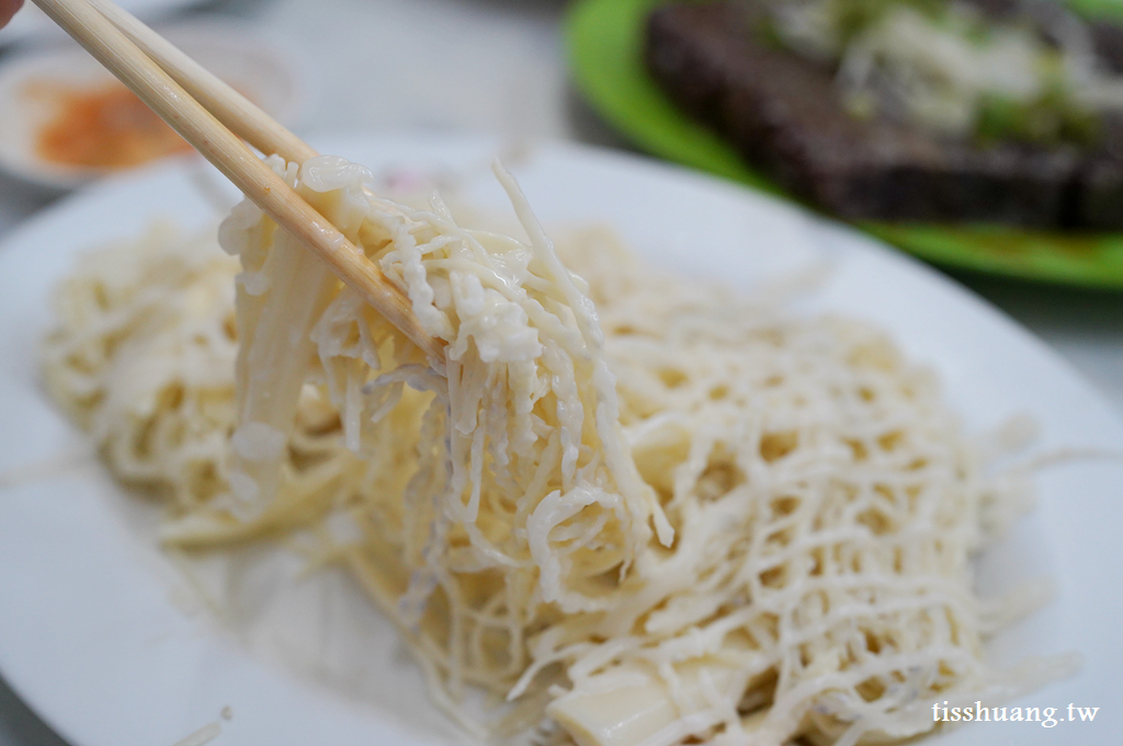 民雄阿君鵝肉｜民雄鵝肉推薦｜鮮嫩多汁鵝肉老店不用到民雄市區