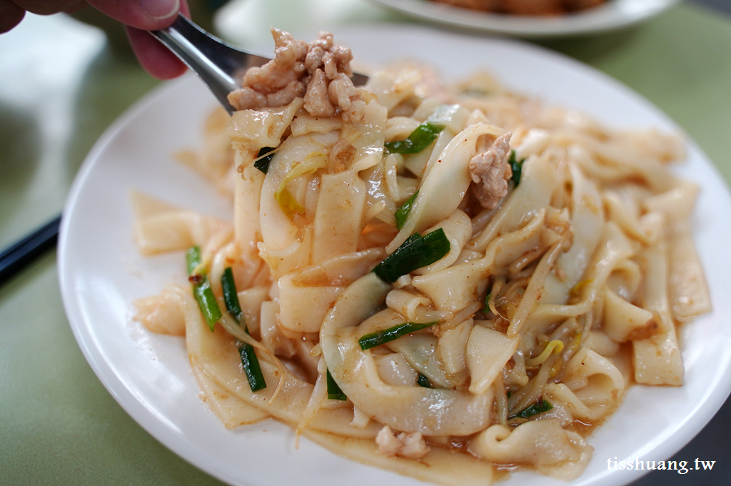 湖口老街客家美食｜江子翠站客家料理｜客家粄條、蔥香意麵、薑絲大腸激推～