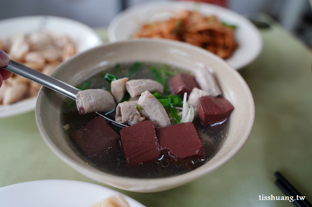 湖口老街客家美食｜江子翠站客家料理｜客家粄條、蔥香意麵、薑絲大腸激推～