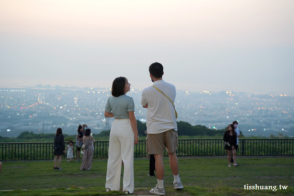 鹿雅森林(寵物友善餐廳)｜台中最新景點｜沙鹿區最熱門景觀咖啡廳