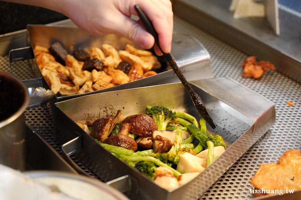 板橋美食,板橋必吃美食,暖男炸雞板橋店,板橋鹹酥雞推薦,炸物控必吃,下酒菜推薦 @TISS玩味食尚