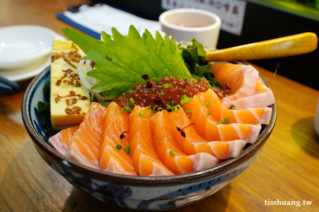 台中鵝房宮日式料理｜超人氣排隊美食｜新一點利黃昏市場美食推薦