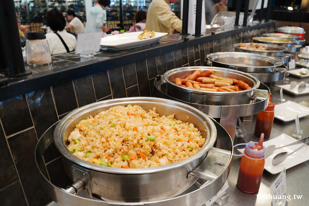 臺中公園智選假日飯店｜近台中火車站｜一中商圈美食逛街住宿首選