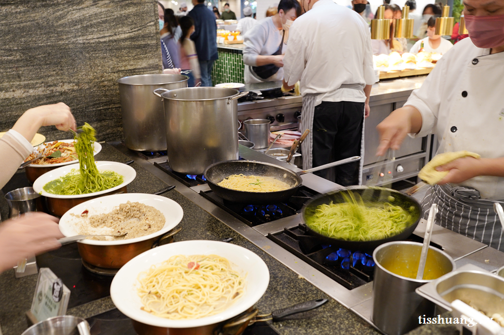 【果然匯板橋店】多國蔬食百匯，台灣最夯的素食Buffet吃到飽餐廳