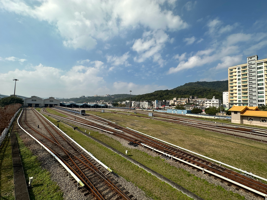 北投會館捷之旅(環保旅店)｜捷運復興崗站住宿推薦｜雙人房價最低只要16XX四人房21XX(含早餐)