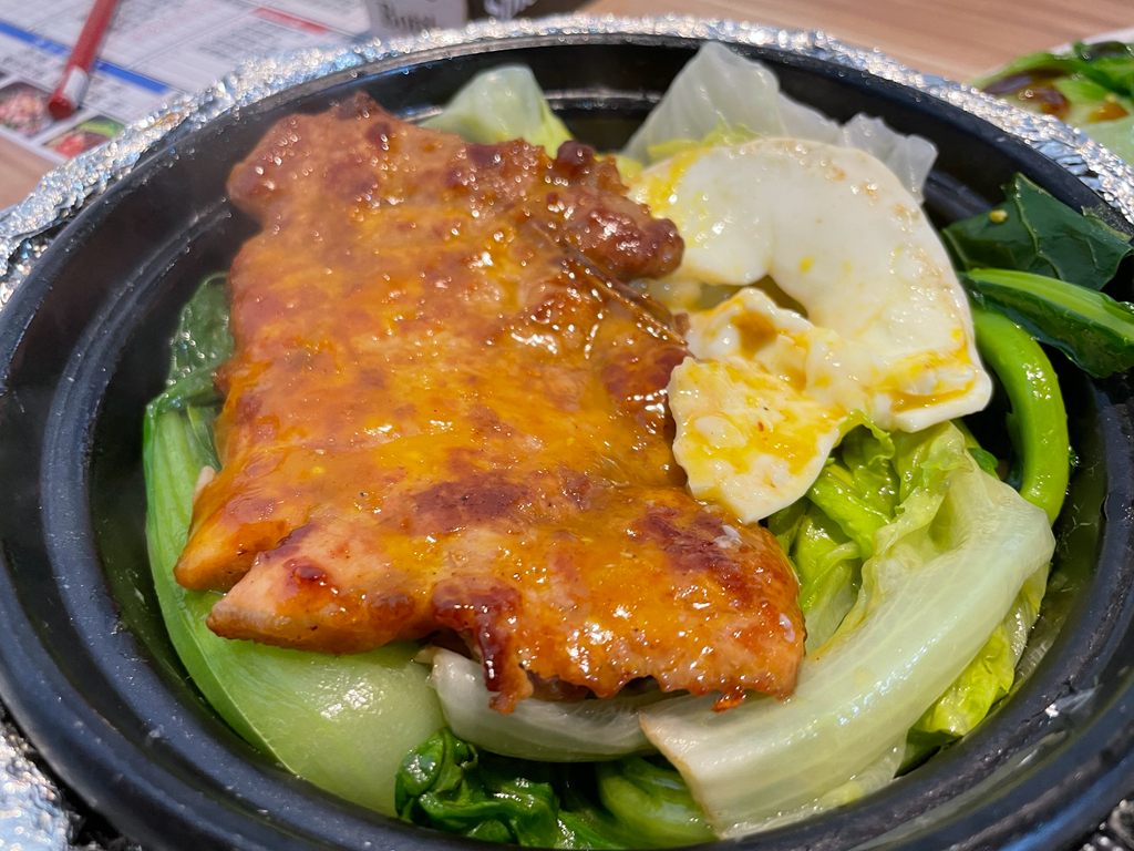 【香港煲仔飯】吉林路必吃美食，食神等級的港式料理推薦