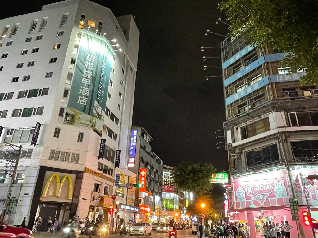 【台中逢甲葉綠宿旅館】平價台中住宿推薦，近逢甲夜市