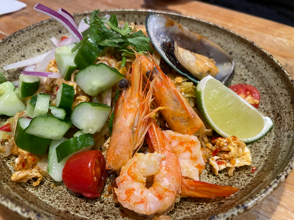 【圖圖咖啡館Tuk-Tuk Thai Café】桃園中壢美食，網美必訪泰式餐廳