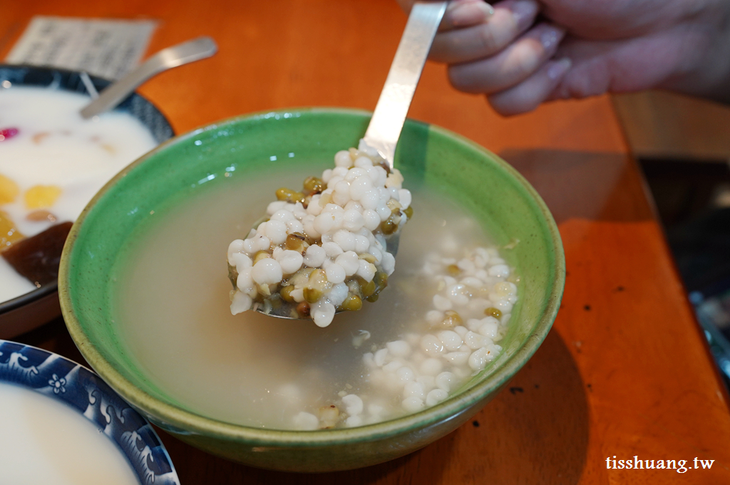 【勝一豆花】嘉義文化夜市必吃美食，獨家麵茶豆花冰