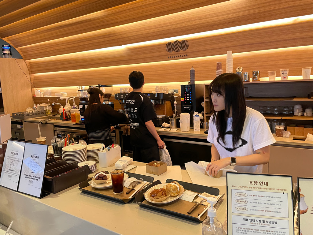 弘大美食推薦, 延南洞美食, 弘大咖啡廳, 延南洞咖啡廳 - TISS玩味食尚 弘大咖啡廳推薦