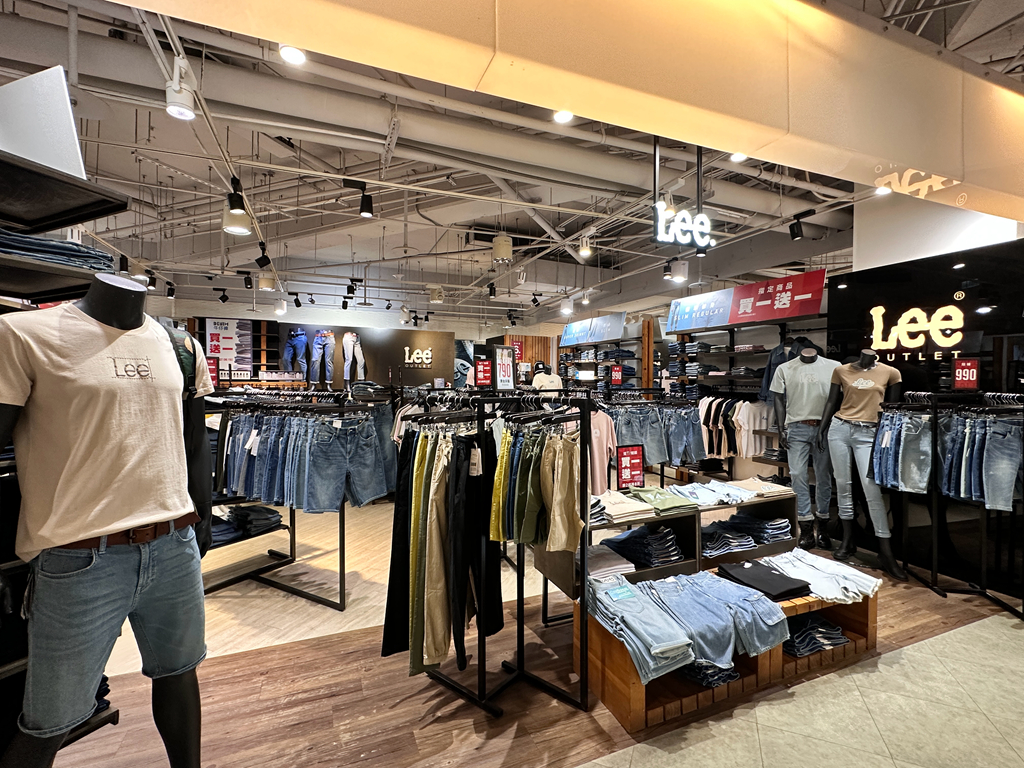 【日曜天地 OUTLET 夏日T恤出清會】台中Outlet必買指南