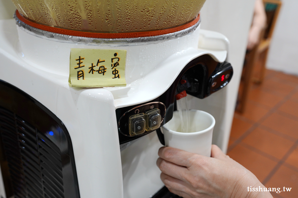 全心丼飯專賣店飲料區