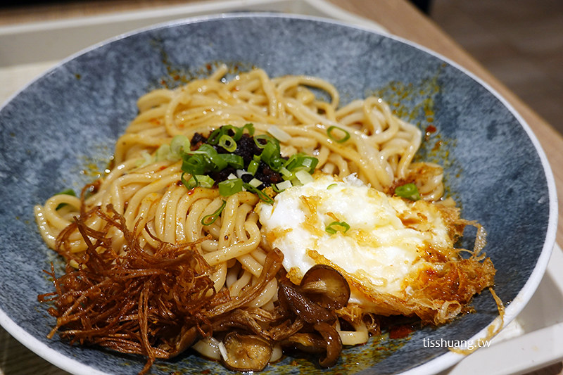 【台北101美食街推薦】阿達師五星麵舖，一人獨享五星麻辣