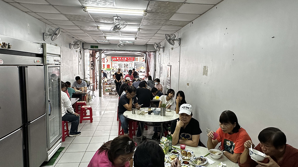 【宜蘭小吃店】壯圍阿英小吃店黑白切，宜蘭美食平價推薦