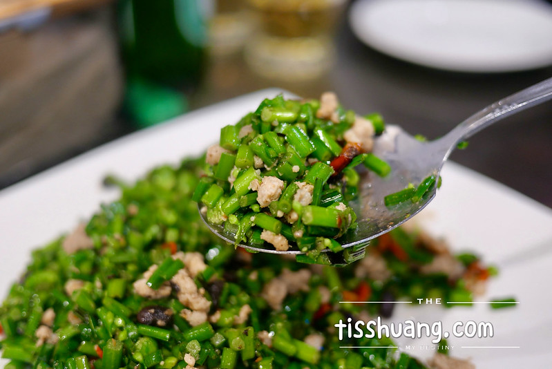 【台北小巨蛋美食】花娘小館：黃仁勳也瘋狂的川菜！必點蒼蠅頭、懶人包訂位與菜單推薦