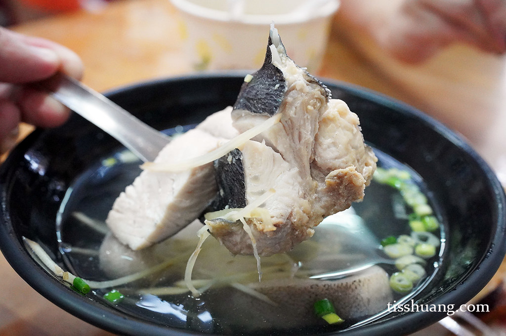 【南方澳美食】阿通伯魚丸，鯊魚煙跟鬼頭刀魚湯才是鎮店之寶