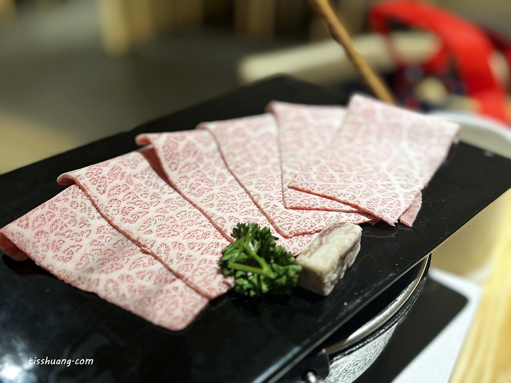 【博多味処いろはIroha台灣本部】博多水炊鍋 x A5黑毛和牛壽喜燒，雙重頂級美味一次滿足！