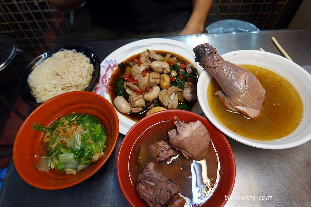 【羅東夜市必吃推薦】在地人帶路！元祖麻油雞、鄭記潤餅捲、隱藏版無名豆花～