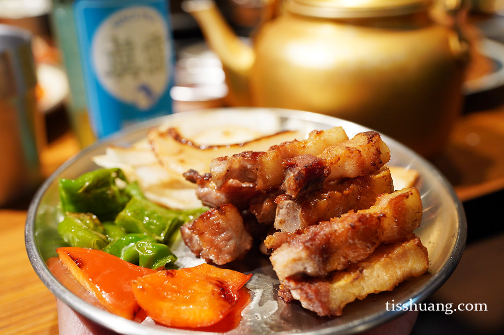 ABV 韓式餐酒館｜新北耶誕城熱門板橋美食推薦！捷運板橋站韓式料理 × 300 種啤酒 × 尾牙跨年聚餐首選