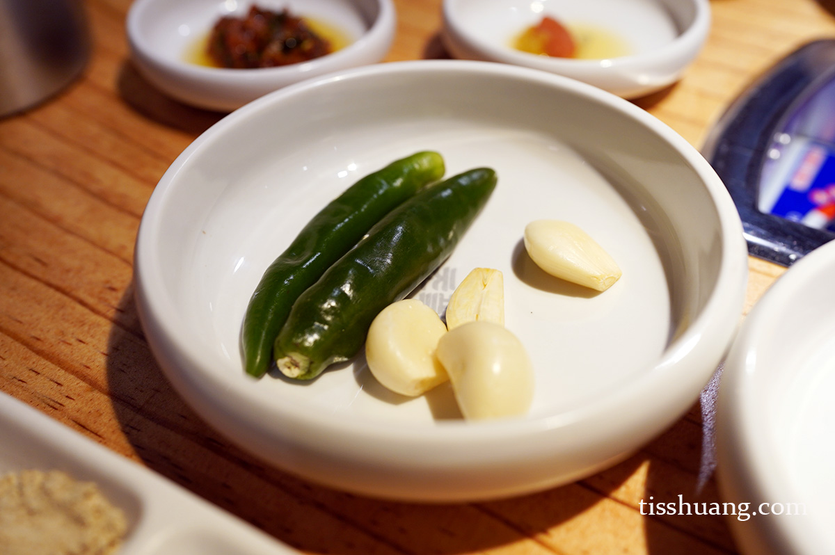 首爾美食, 首爾自由行, 弘大美食, 弘大燒肉 - TISS玩味食尚 超必殺烤豬肉 弘大店