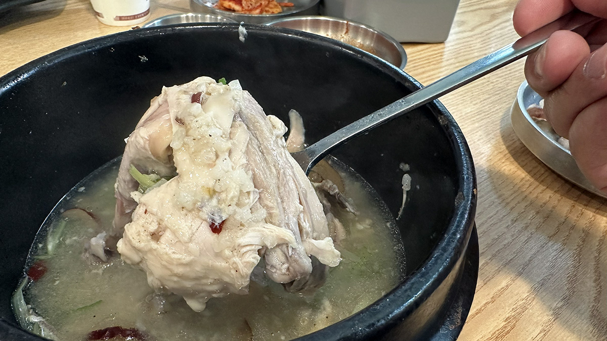 北村百年土種蔘雞湯