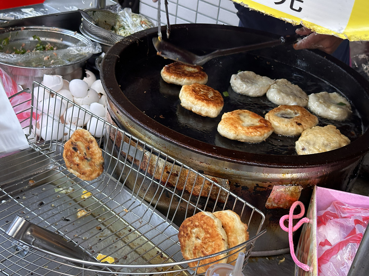 莒光路阿婆蔥肉餅